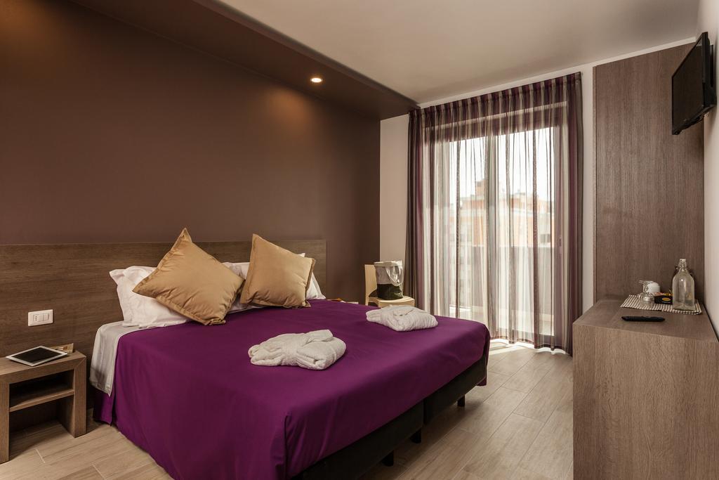 Hotel Gioia リミニ エクステリア 写真