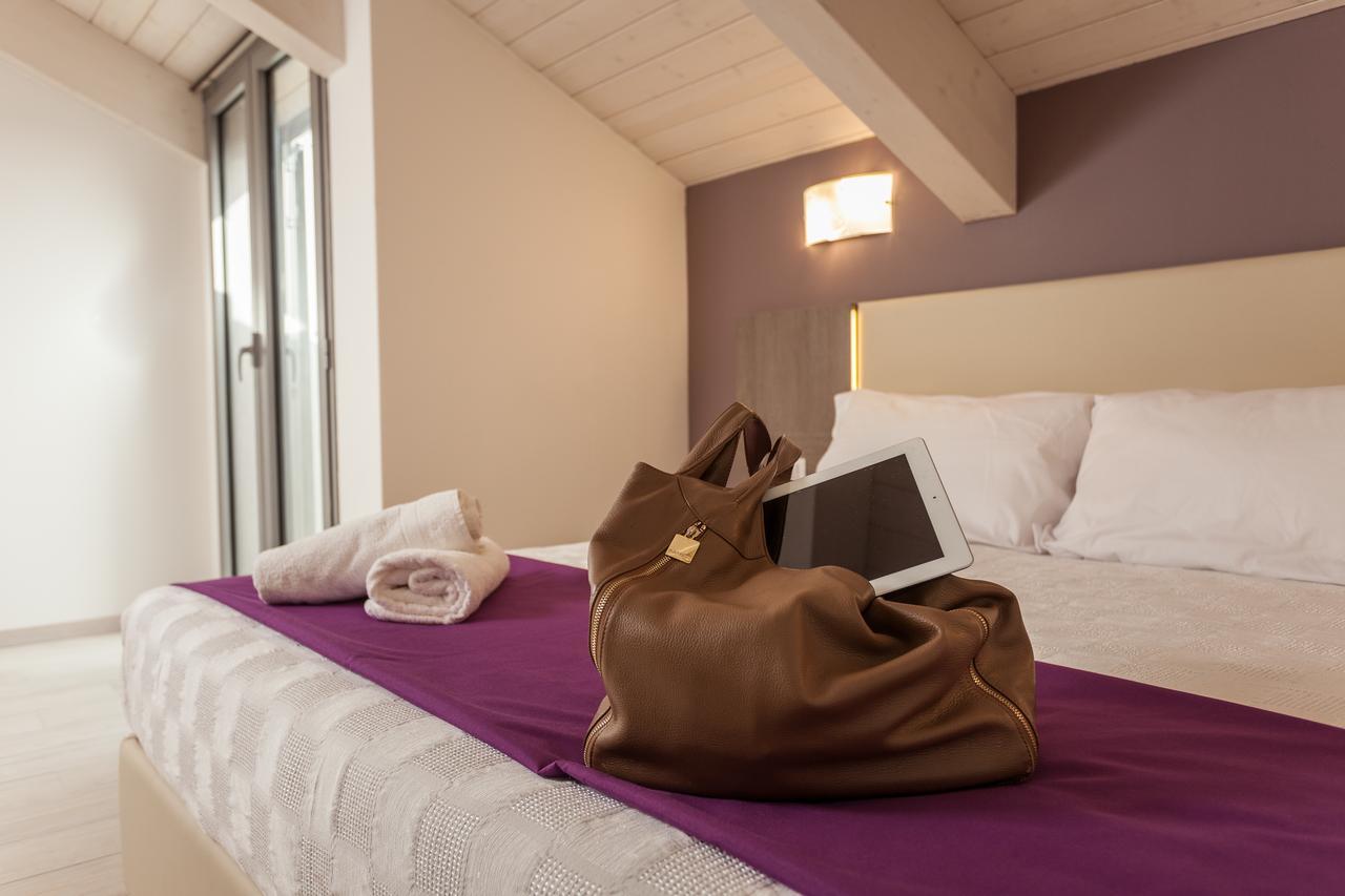 Hotel Gioia リミニ エクステリア 写真