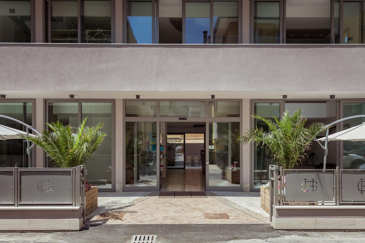 Hotel Gioia リミニ エクステリア 写真